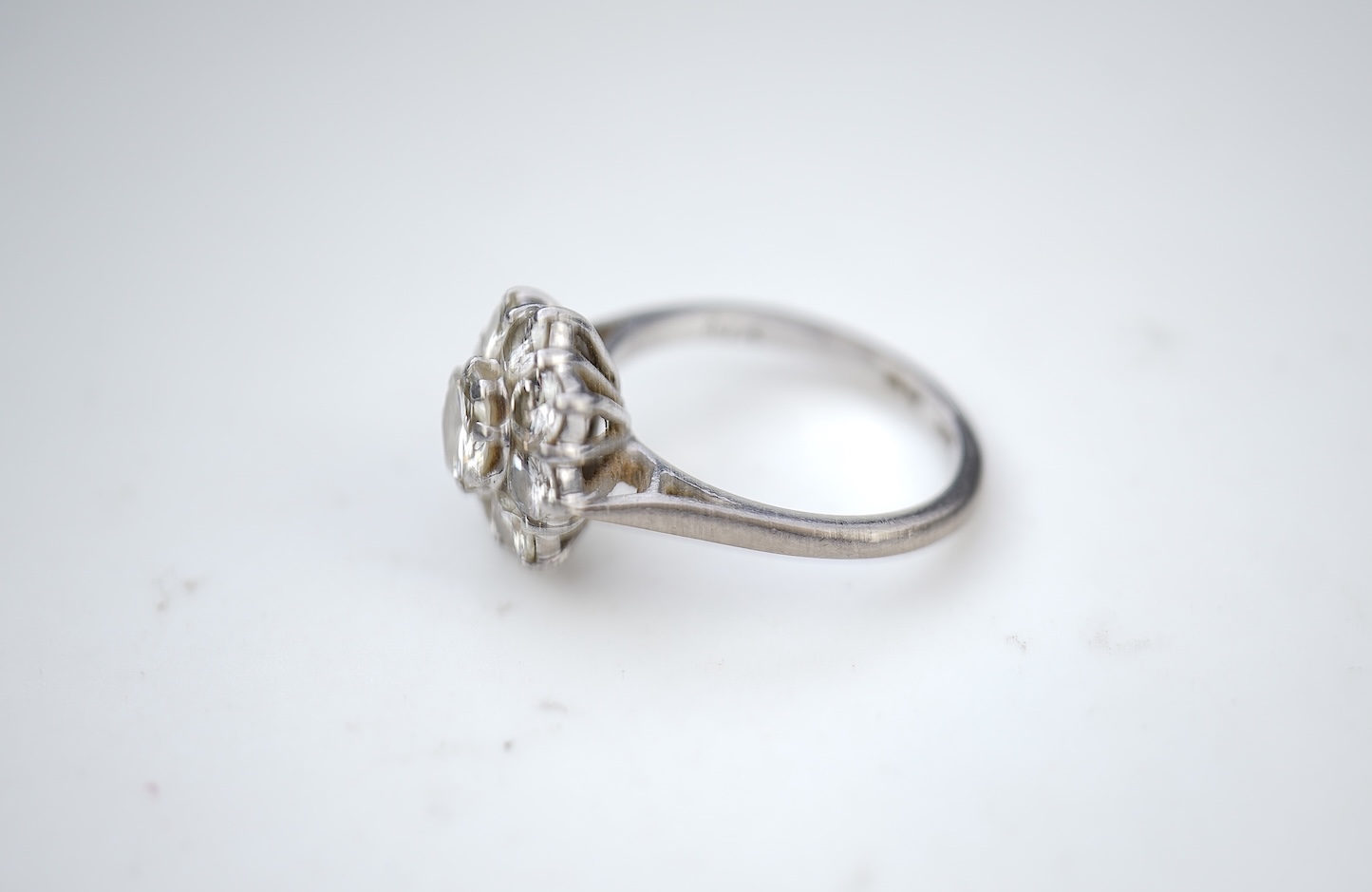 A diamond cluster ring